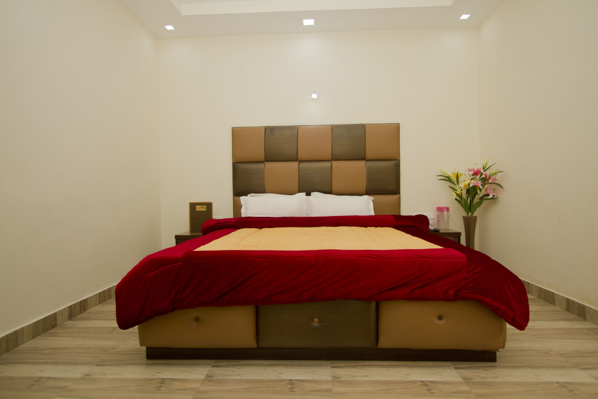 Adb Rooms Snow Touch Resort Manāli Exterior foto